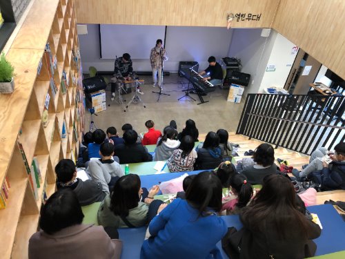 마디 버스킹